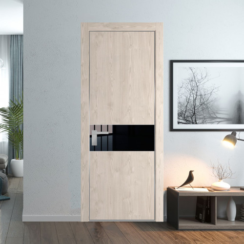 Межкомнатная дверь ProfilDoors 17 NE Каштан светлый с кромкой Серебро с стекляной вставкой черный лак