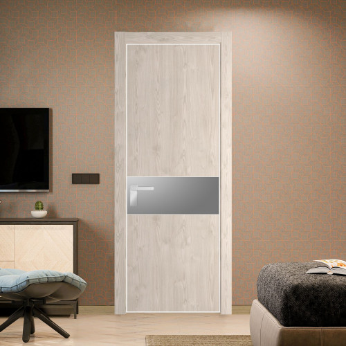 Межкомнатная дверь ProfilDoors 17 NE Каштан светлый с кромкой Вайт с стекляной вставкой серебро матлак