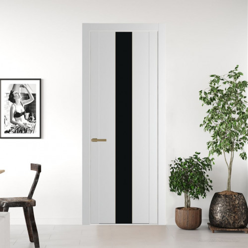 Межкомнатная дверь ProfilDoors 1.9P Крем Вайт Монохром черный молдинг Золото
