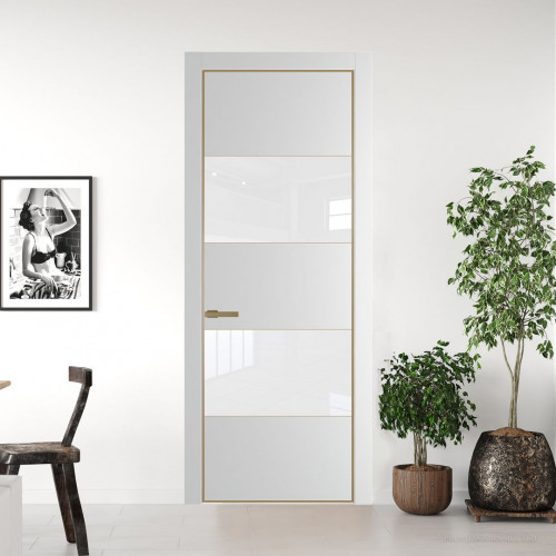 Межкомнатная дверь ProfilDoors 22 PA Крем вайт с профилем Золото с стеклом лак классик
