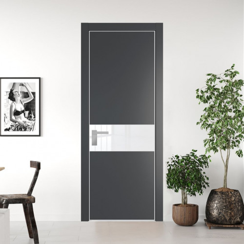 Межкомнатная дверь ProfilDoors 17 PE с вставкой из стекла лак классик Графит с алюминиевой кромкой Матовая