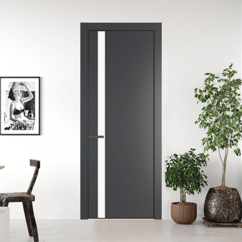 Межкомнатная дверь ProfilDoors 18 PE с вставкой из стекла монохром белый просветленный Графит с алюминиевой кромкой Деорэ