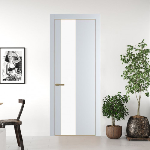 Межкомнатная дверь ProfilDoors 19 PE с вставкой из стекла монохром белый просветленный Вайт с алюминиевой кромкой Золото