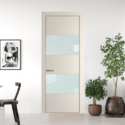 Межкомнатная дверь ProfilDoors 22 PE с вставкой из стекла белый лак Кремовая Магнолия с алюминиевой кромкой Золото